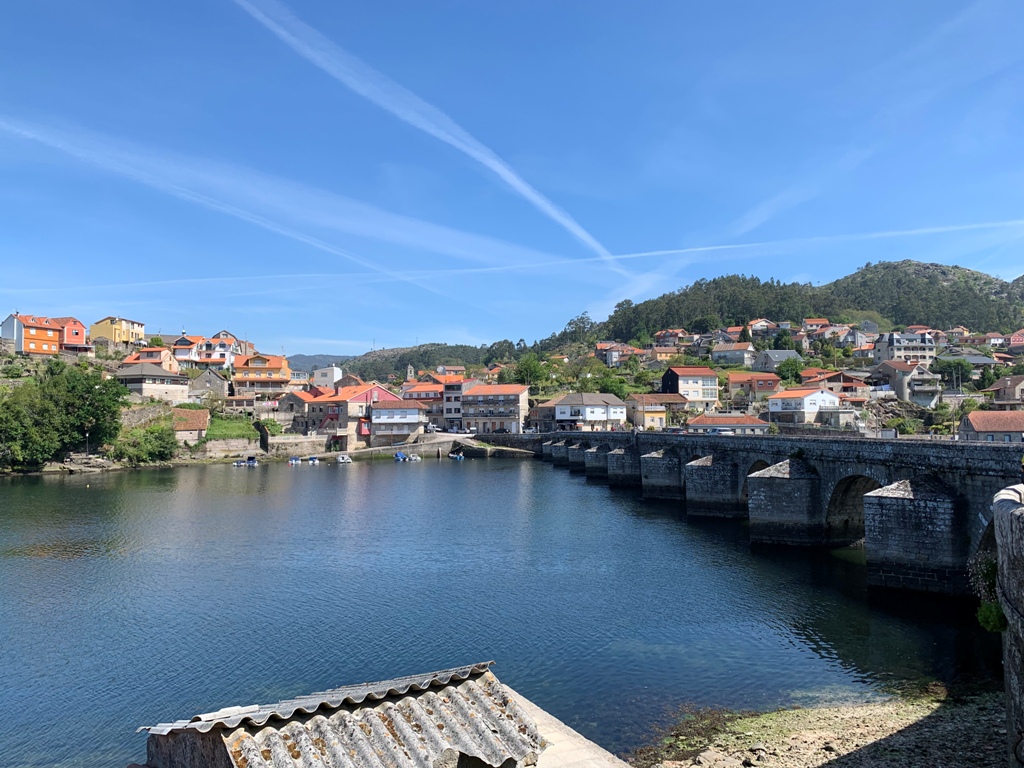 Ponte de Ponte Sampaio(中世起源の石橋)